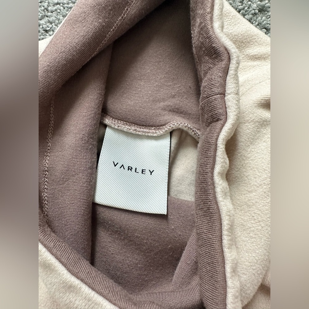 Varley Pullover - image 2